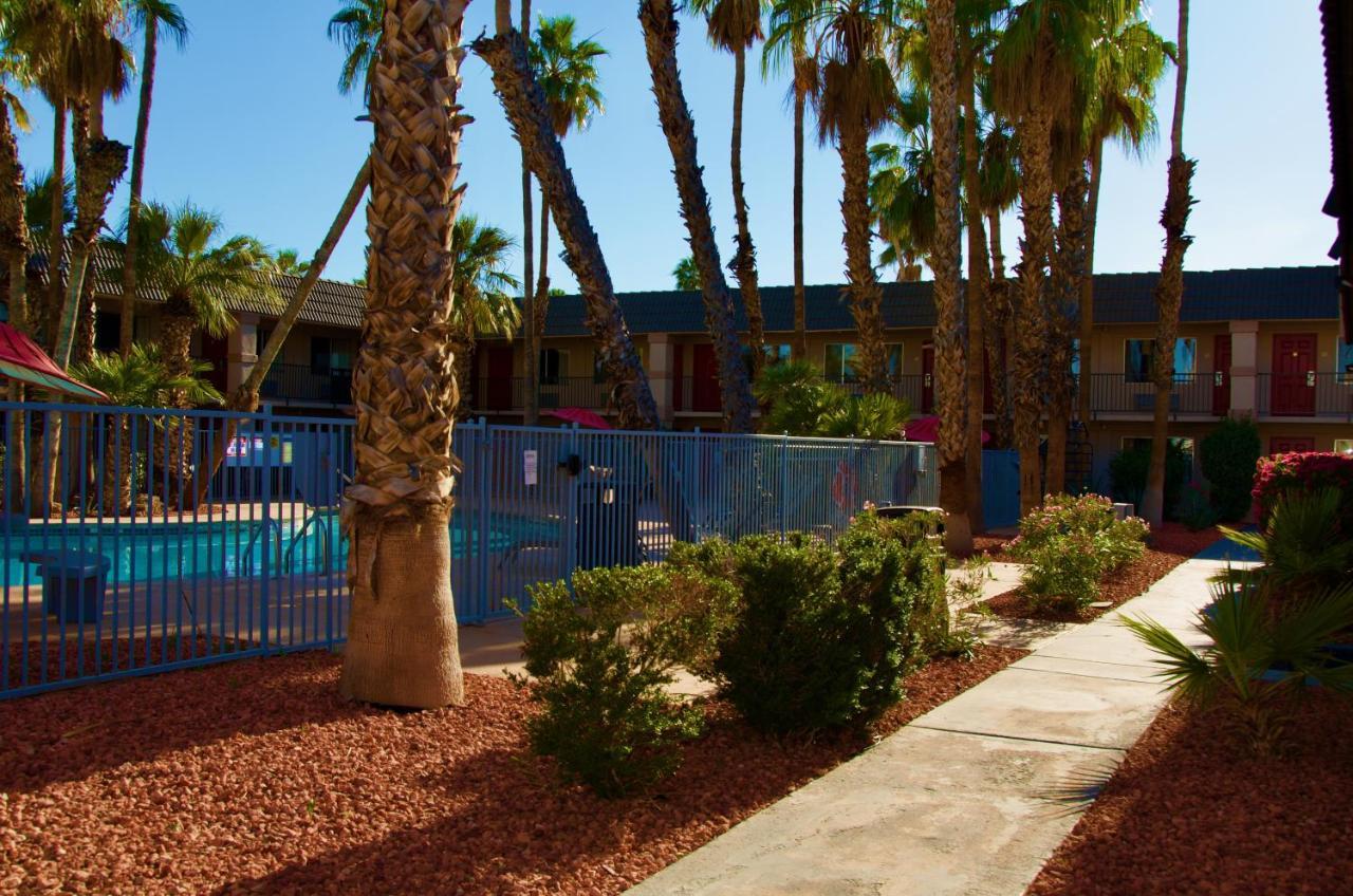 Ramada By Wyndham Yuma Exterior foto