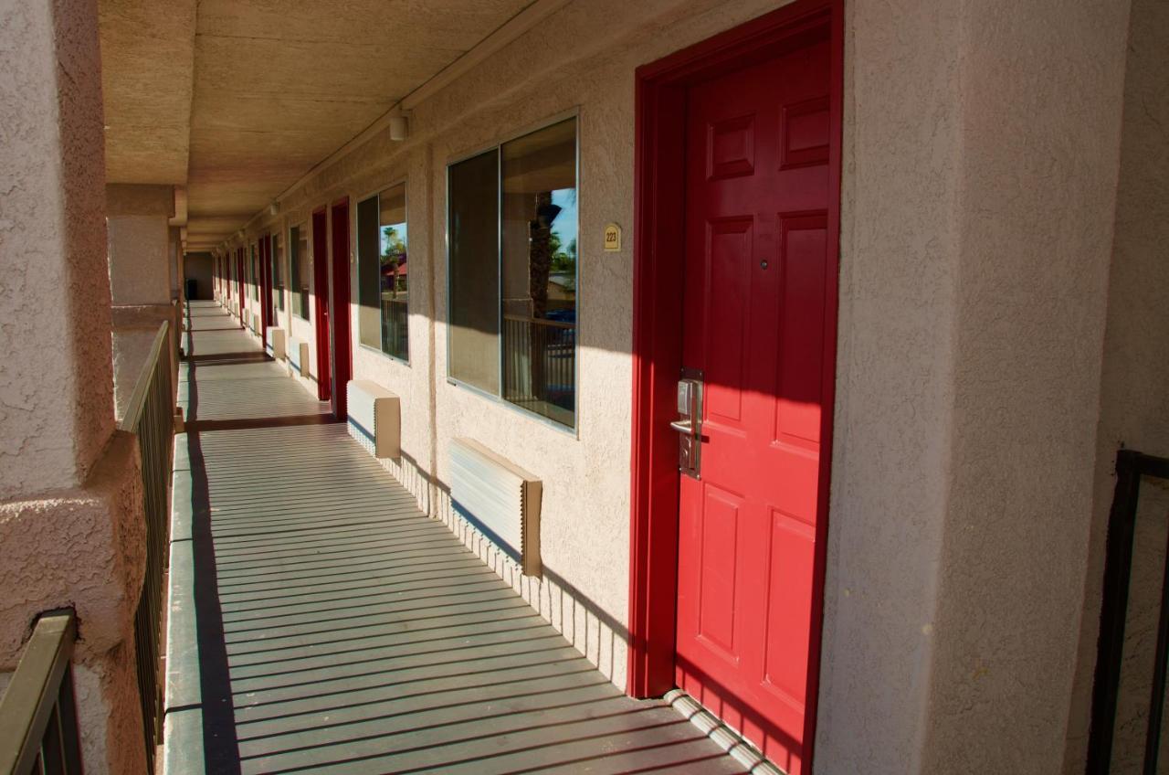 Ramada By Wyndham Yuma Exterior foto